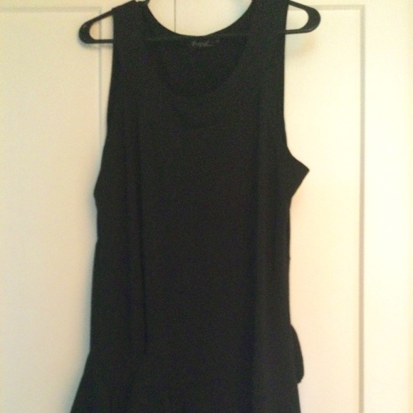 Lovely Black Dress - Picture 1 of 7